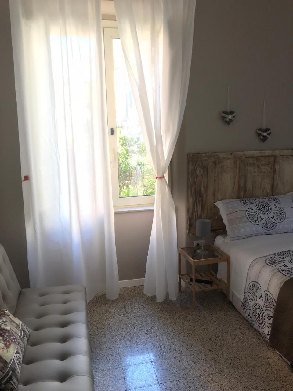나폴리 Il Giardino Di Vico Neve B&B 외부 사진