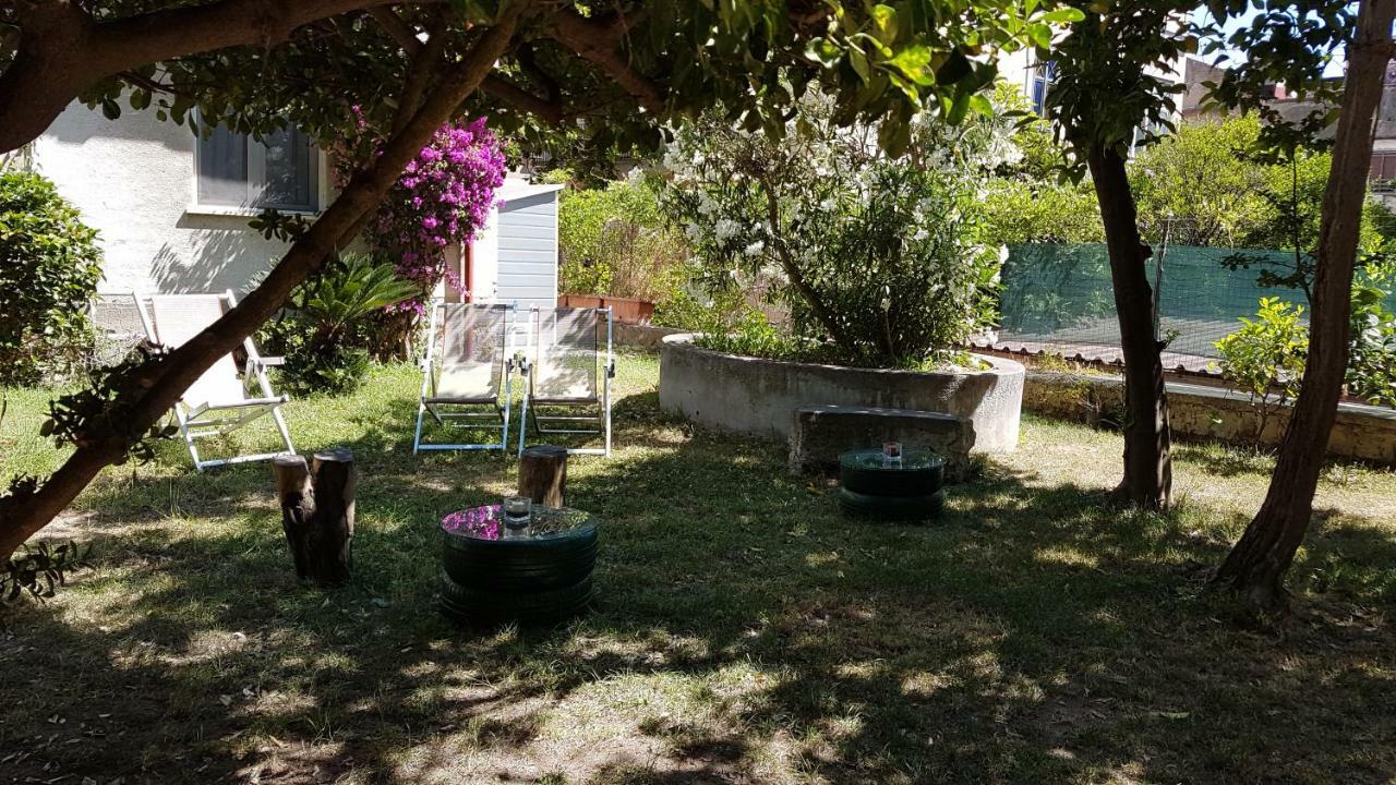 나폴리 Il Giardino Di Vico Neve B&B 외부 사진