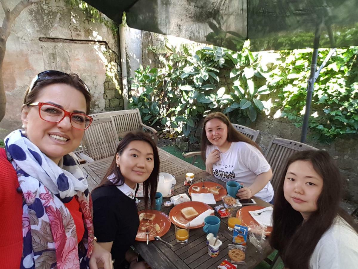 나폴리 Il Giardino Di Vico Neve B&B 외부 사진